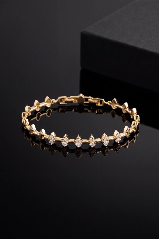 Gutta Royale Işıltılı Kadın Bileklik-14k Gold Renk Kaplama